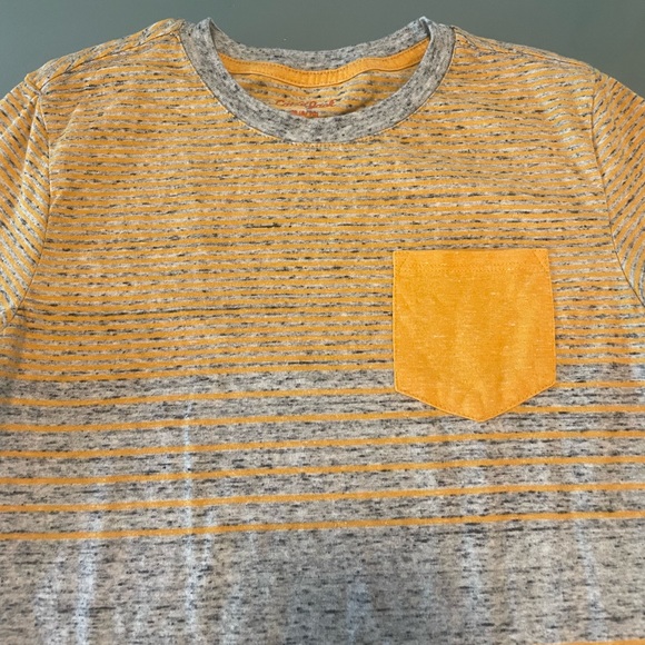 Cat and Jack Boys T-shirt - Picture 3 of 5